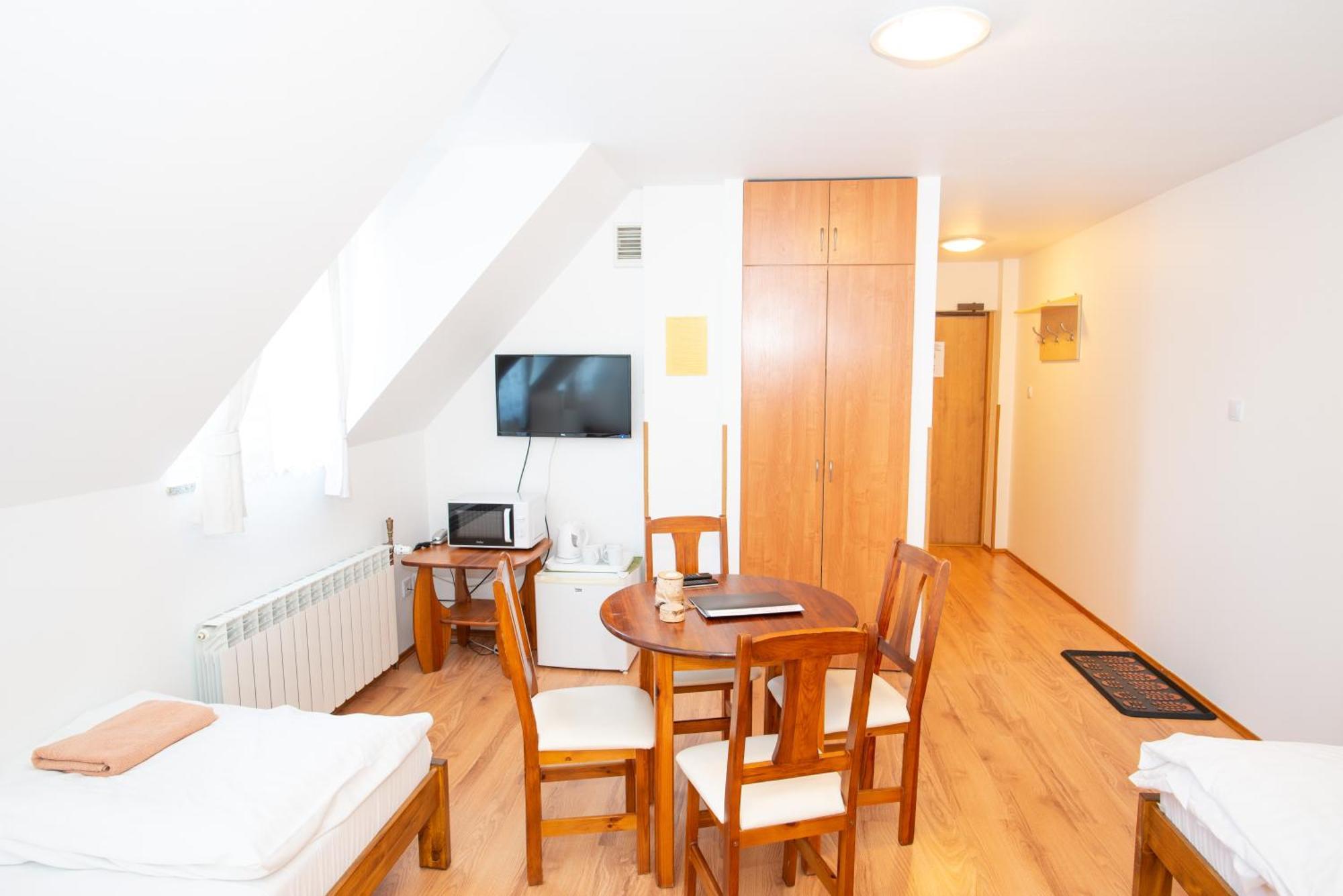 Bed and Breakfast Gosciniec Pieciu Stawow Устшики-Дольне Экстерьер фото
