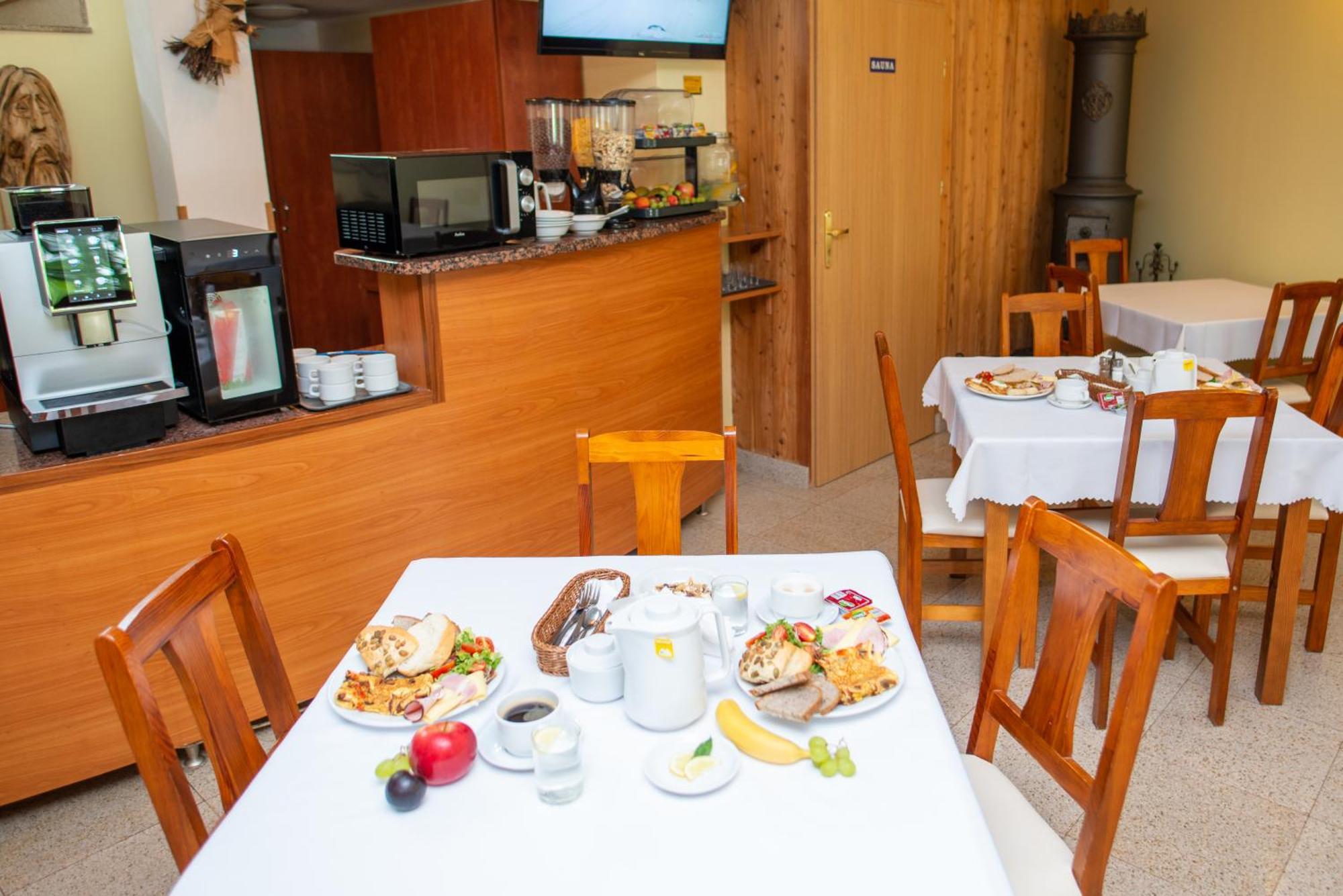 Bed and Breakfast Gosciniec Pieciu Stawow Устшики-Дольне Экстерьер фото