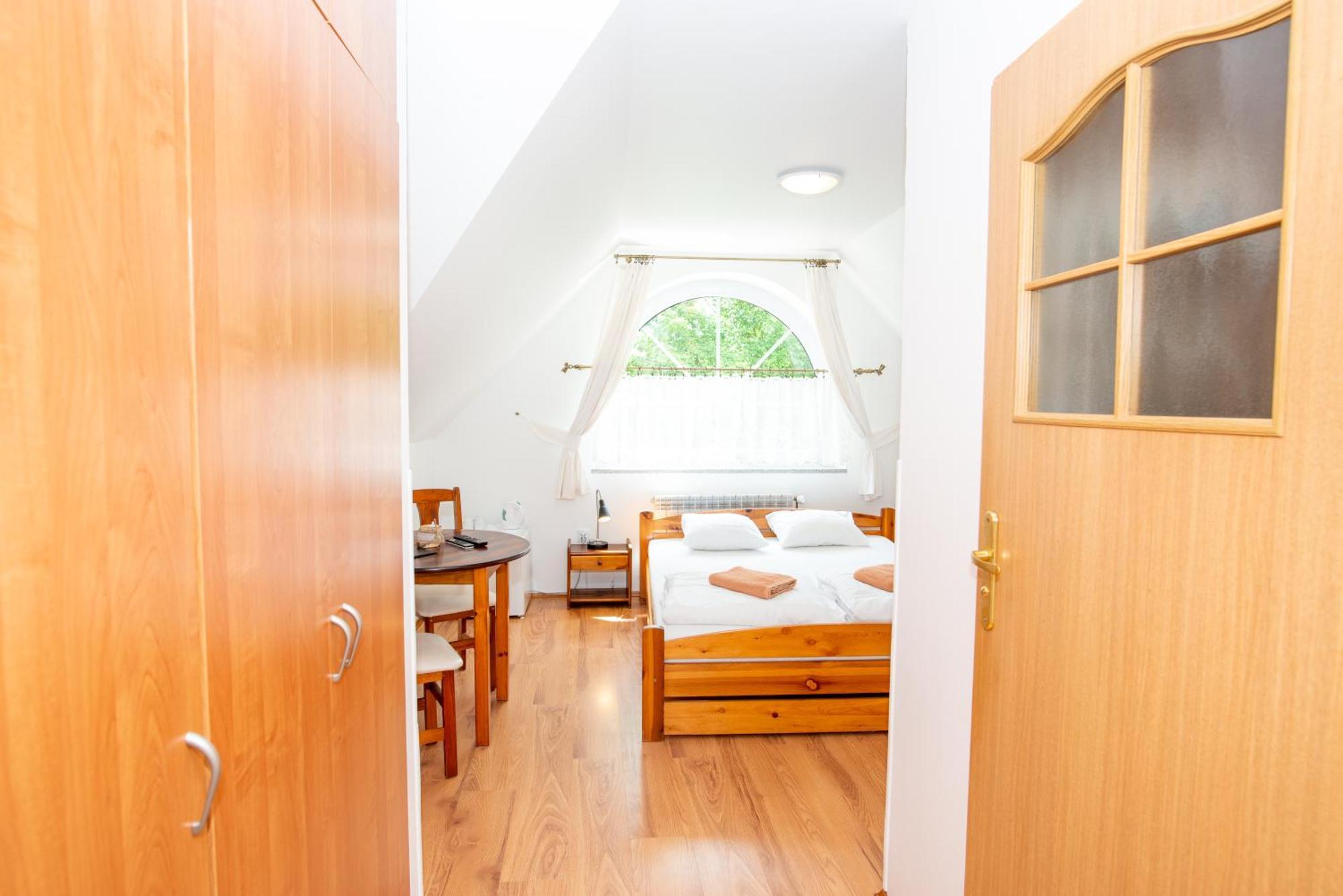 Bed and Breakfast Gosciniec Pieciu Stawow Устшики-Дольне Номер фото