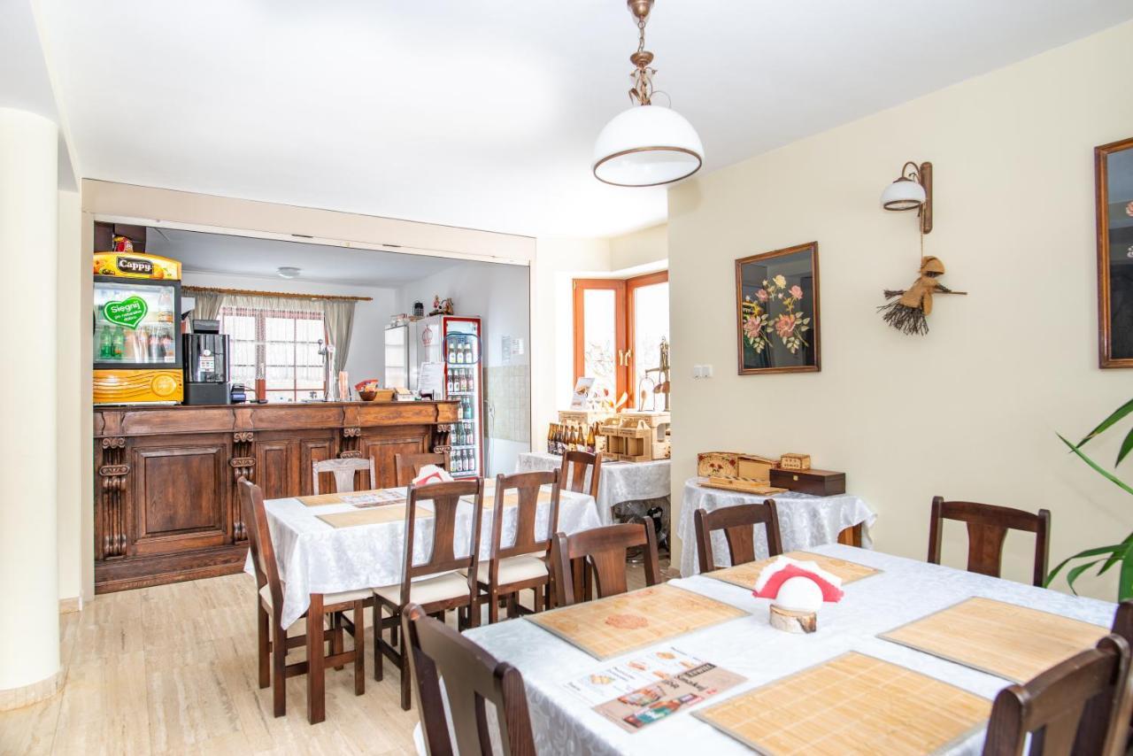 Bed and Breakfast Gosciniec Pieciu Stawow Устшики-Дольне Экстерьер фото